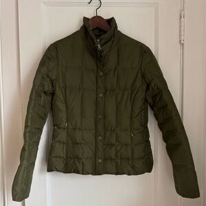 Women’s Marc New York Andrew Marc Olive Green Quilted Puffer Jacket. Medium.